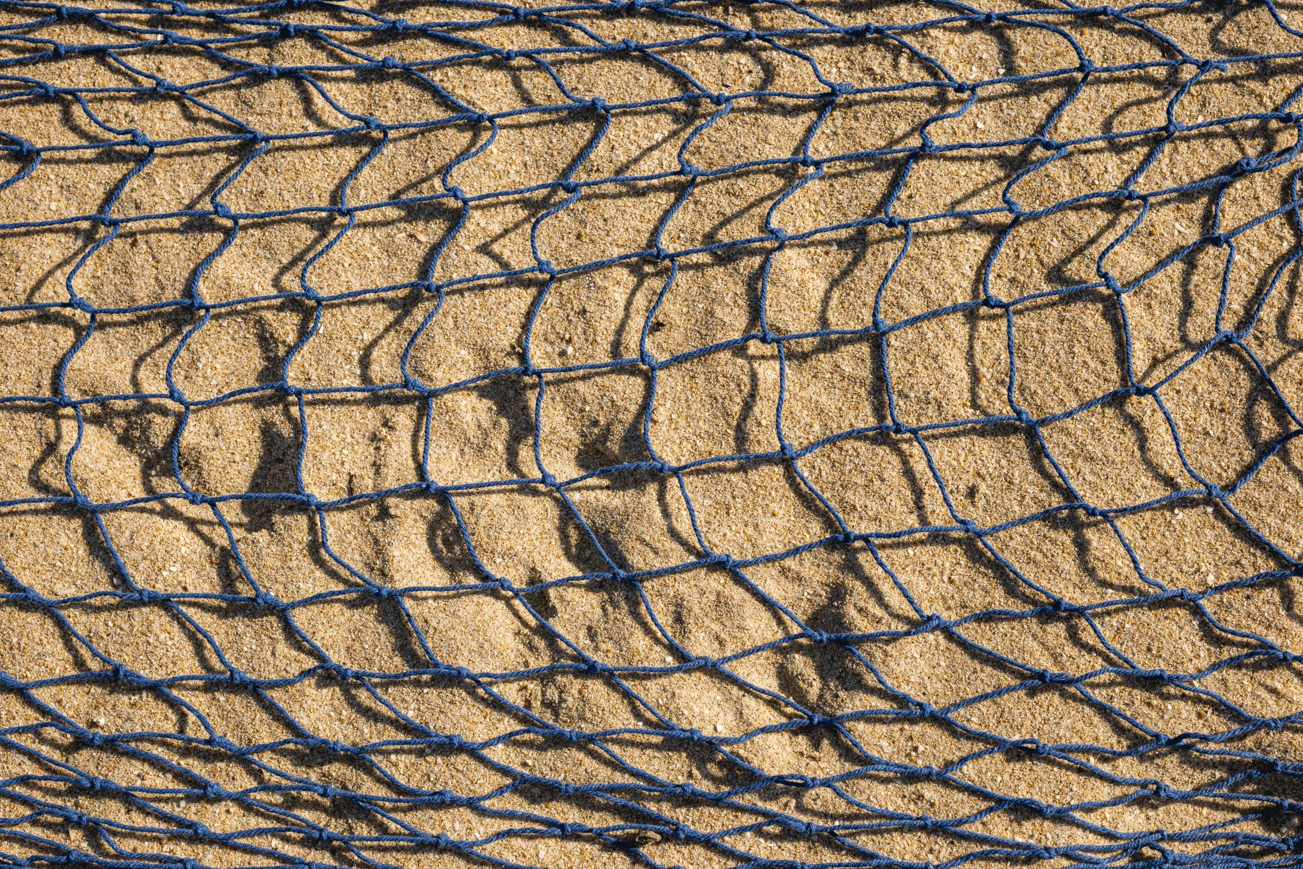 dyneema net in zand